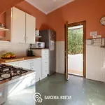 Luisa Villa