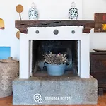Luisa Villa *